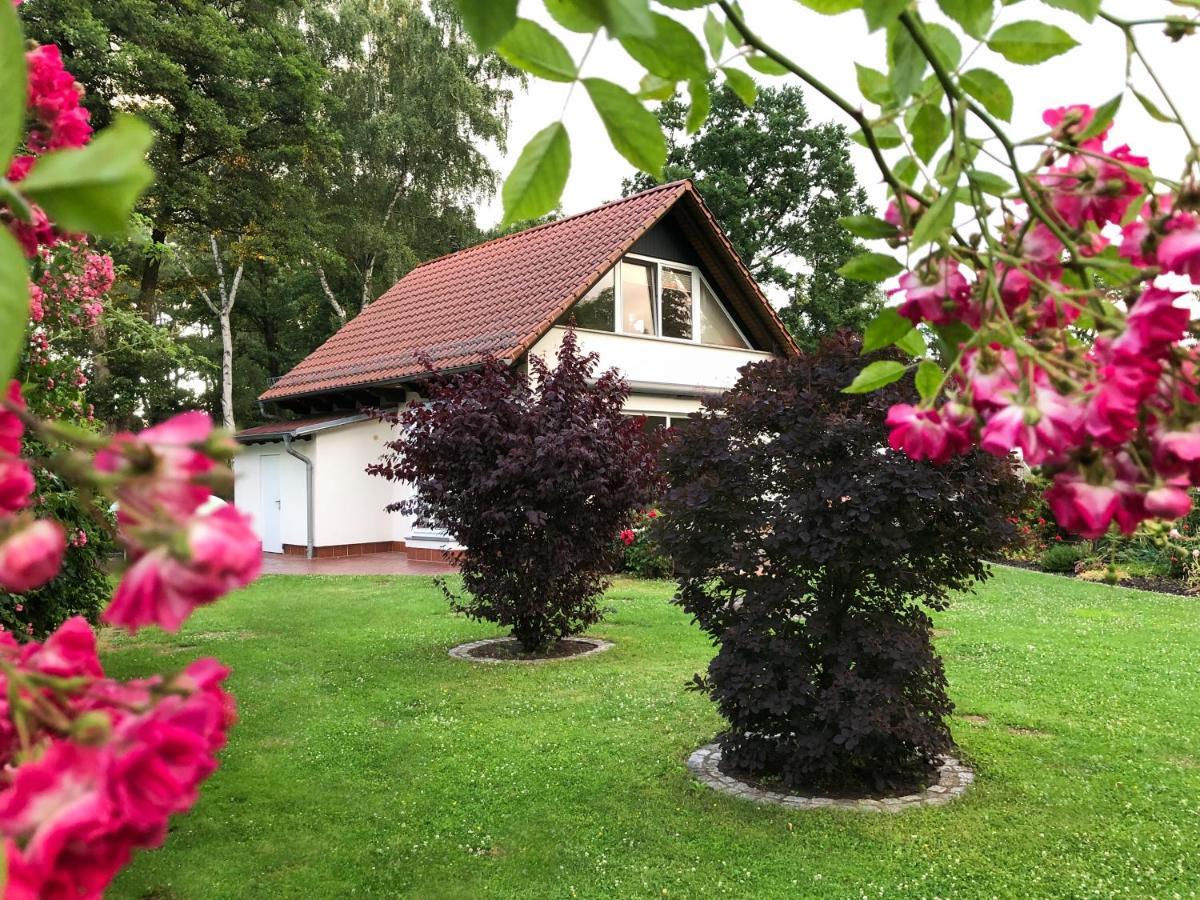 Ferienhaus Direkt An Der Spree Mit Whirlpool Und Sauna Берлин Екстериор снимка